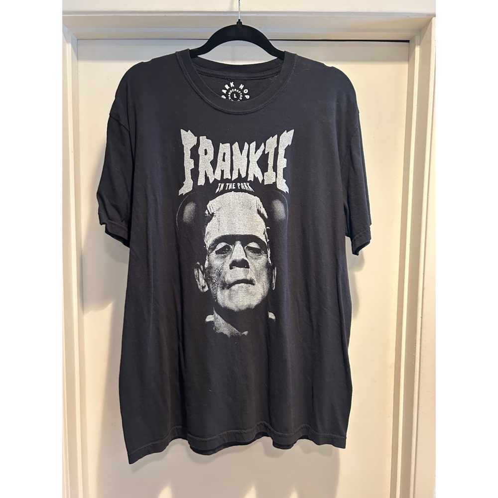 Frankie in the Park Graphic T-Shirt
